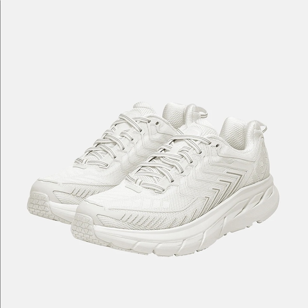 Hoka One One x Outdoor Voices Clifton 4 Cloud - RARE!